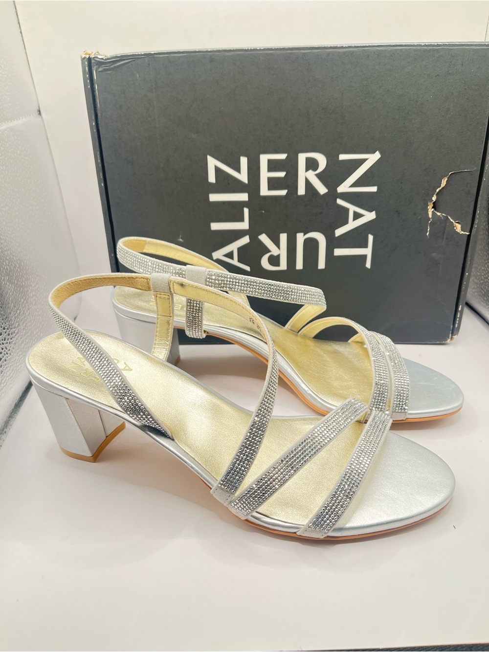 Naturalizer Vanessa 2 New Women's 9M Silver Strappy Sparkly Mid-Heel Sandals